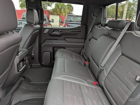 Used 2024 GMC Sierra 1500 AT4X image 17