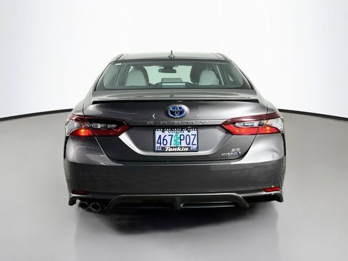 Used 2024 Toyota Camry SE FWD image 6