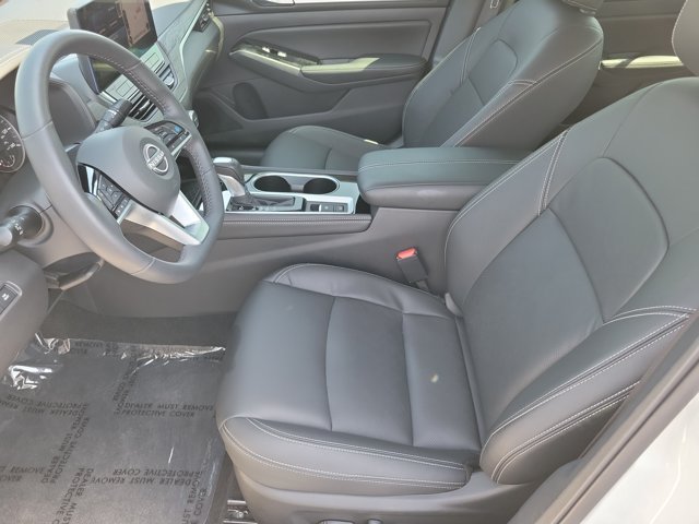 Used 2025 Nissan Altima 2.5 SL FWD image 12