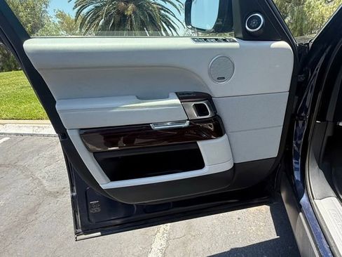 Used 2014 Land Rover Range Rover Supercharged image 8