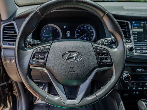 Used 2016 Hyundai Tucson Limited w/ Option Group 03 AWD/4WD image 15