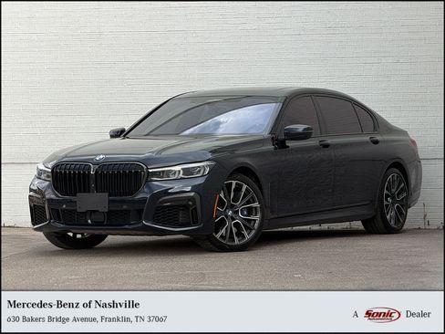 Used 2022 BMW M760i xDrive w/ Luxury Rear Seating Package AWD/4WD image 1