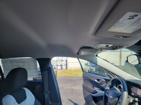 New 2026 Chevrolet Trax LS w/ LS Convenience Package FWD image 16