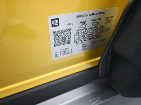 Used 2024 Chevrolet Trax RS w/ Sunroof Package FWD image 19