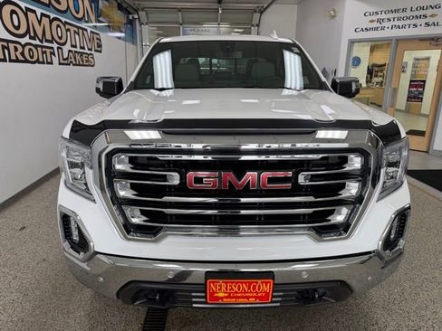 Used 2022 GMC Sierra 1500 SLT w/ SLT Premium Plus Package AWD/4WD image 3