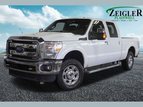 Used 2015 Ford F250 Lariat w/ Chrome Package image 1