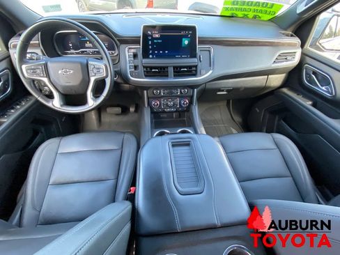 Used 2023 Chevrolet Suburban Z71 w/ Luxury Package AWD/4WD image 35