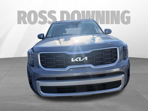 Used 2025 Kia Telluride S FWD image 2