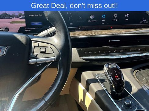 Used 2024 Cadillac Escalade Premium Luxury image 26