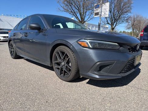 Used 2024 Honda Civic Sport Touring image 2