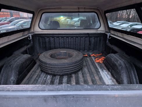 Used 2003 Chevrolet Silverado 2500 LT image 16