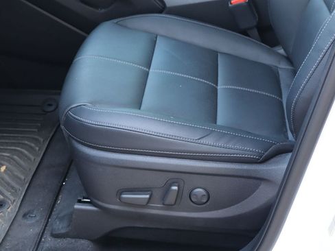 Used 2025 Kia Telluride EX w/ EX Captain's Chair Package FWD image 15