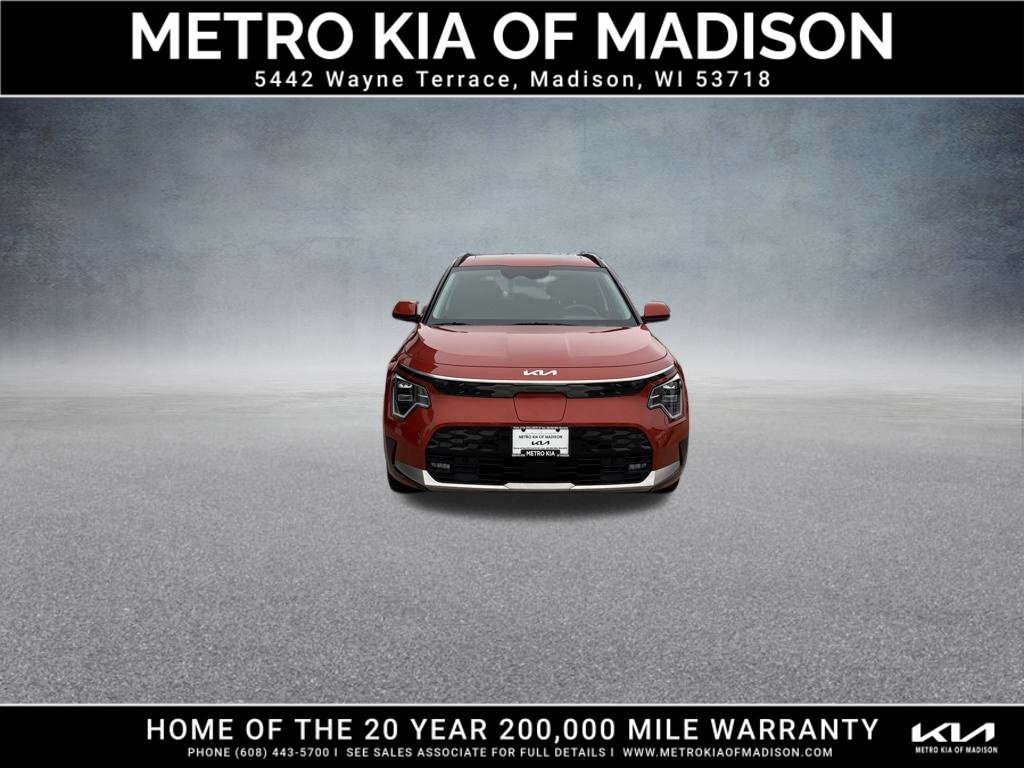 Used 2023 Kia Niro Wave w/ Wave Preserve Package FWD image 9