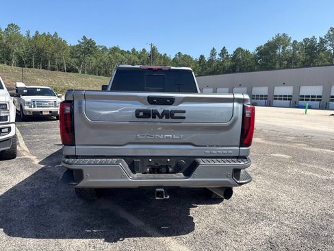 Used 2025 GMC Sierra 2500 Denali w/ Denali Reserve Package AWD/4WD image 6