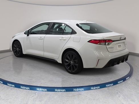 Certified 2023 Toyota Corolla SE w/ Carpet Mat Package (TMS) FWD image 7
