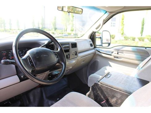 Used 2001 Ford F350 2WD SuperCab DRW Super Duty image 8