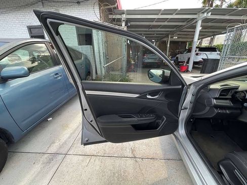 Used 2018 Honda Civic LX image 7