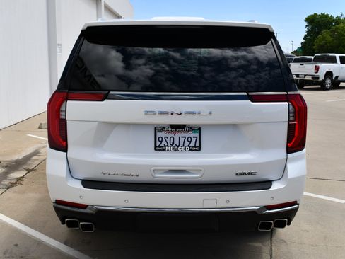 Used 2025 GMC Yukon XL Denali Ultimate image 8