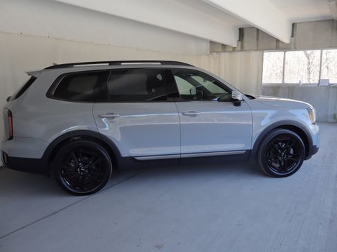Used 2023 Kia Telluride SX Prestige X-Line image 6