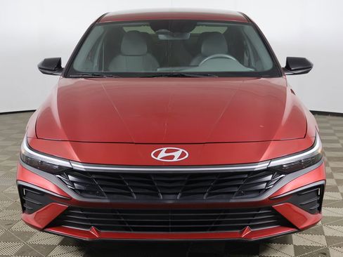 Used 2025 Hyundai Elantra Sport FWD image 10