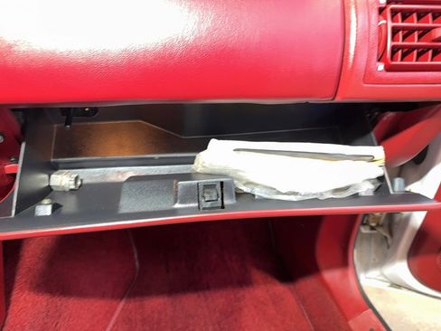 Used 1992 Ford Mustang LX RWD image 85