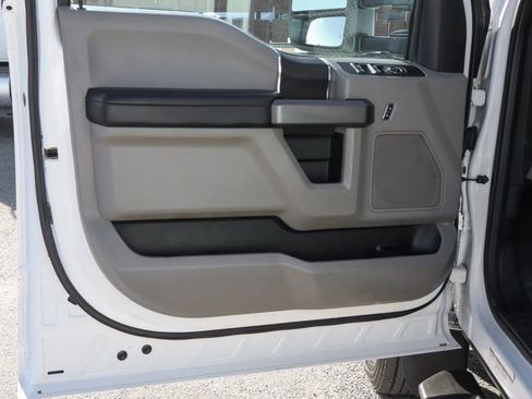 Used 2021 Ford F550 4x4 Crew Cab Super Duty image 16