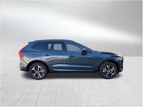 New 2026 Volvo XC60 B5 Core image 4