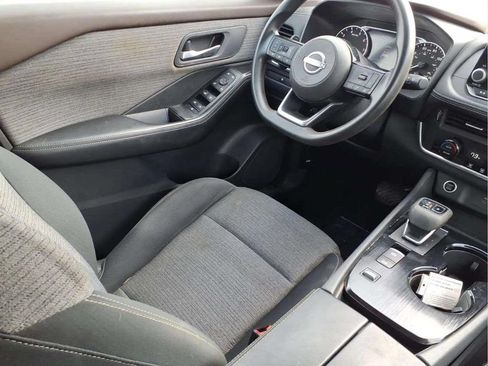Used 2023 Nissan Rogue SV FWD image 10