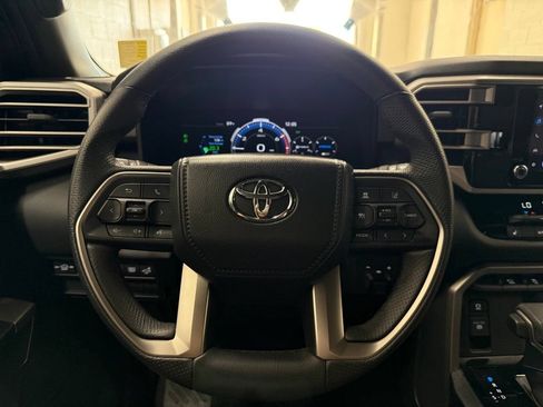 Used 2025 Toyota Sequoia SR5 AWD/4WD image 13