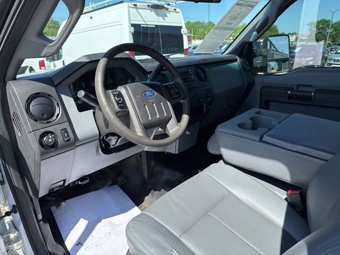 Used 2016 Ford F350 XL w/ Power Equipment Group AWD/4WD image 36