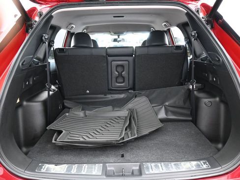 Used 2024 Mitsubishi Outlander SE Black Edition FWD image 32