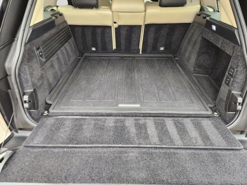 Used 2019 Land Rover Range Rover HSE image 33