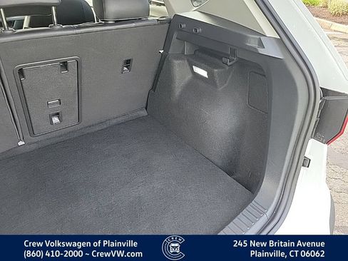 Certified 2024 Volkswagen Taos SE AWD/4WD image 50