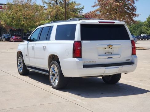 Used 2019 Chevrolet Suburban LT RWD image 7