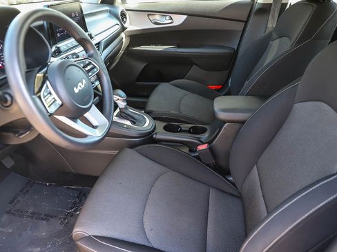 Used 2023 Kia Forte LXS FWD image 16