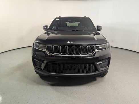 New 2025 Jeep Grand Cherokee Laredo X w/ Luxury Tech Group I image 2