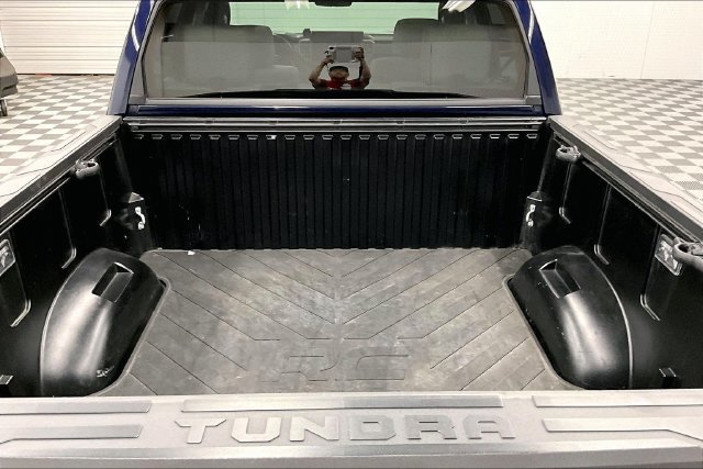Used 2024 Toyota Tundra Limited AWD/4WD image 35