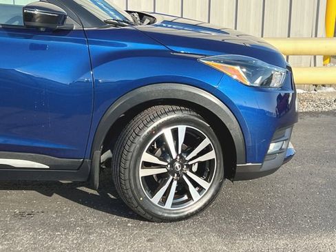 Used 2020 Nissan Kicks SR w/ SR Premium Package image 21
