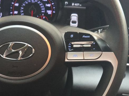 Used 2021 Hyundai Elantra SEL FWD image 16