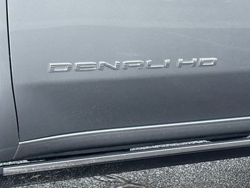 New 2026 GMC Sierra 2500 Denali w/ Denali Reserve Package AWD/4WD image 15