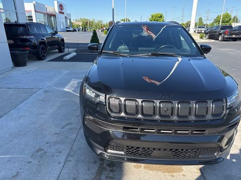 Used 2022 Jeep Compass Latitude w/ Convenience Group AWD/4WD image 52