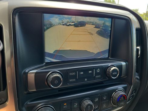 Used 2018 Chevrolet Silverado 1500 LTZ RWD image 31