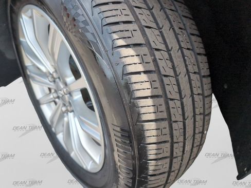 Used 2018 Cadillac XT5 FWD image 30
