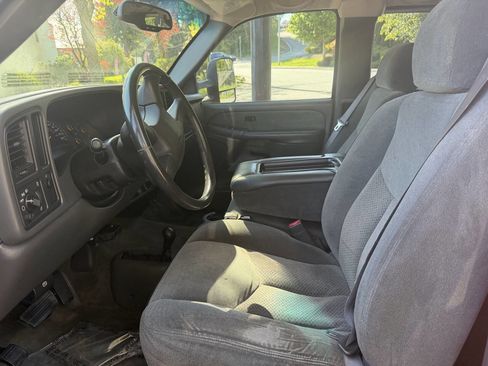 Used 2003 Chevrolet Silverado 2500 LS w/ Snow Plow Prep Package AWD/4WD image 7