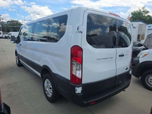 Used 2022 Ford Transit 350 XLT RWD image 4