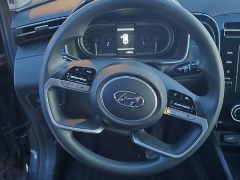 Used 2023 Hyundai Tucson SE image 9
