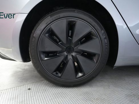 Used 2025 Tesla Model 3 Long Range RWD image 22