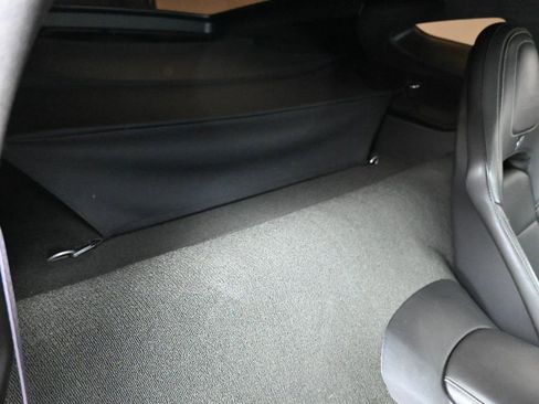 Used 2015 Chevrolet Corvette Z06 w/ 3LZ Preferred Equipment Group image 23