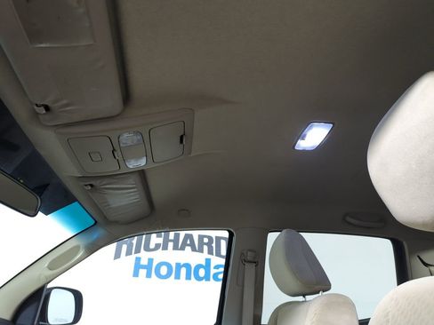 Used 2011 Toyota Tacoma PreRunner image 16