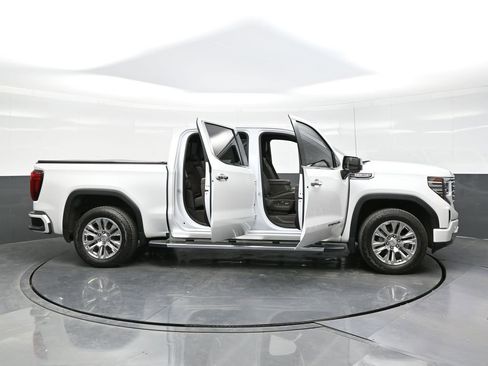 Used 2022 GMC Sierra 1500 Denali image 38